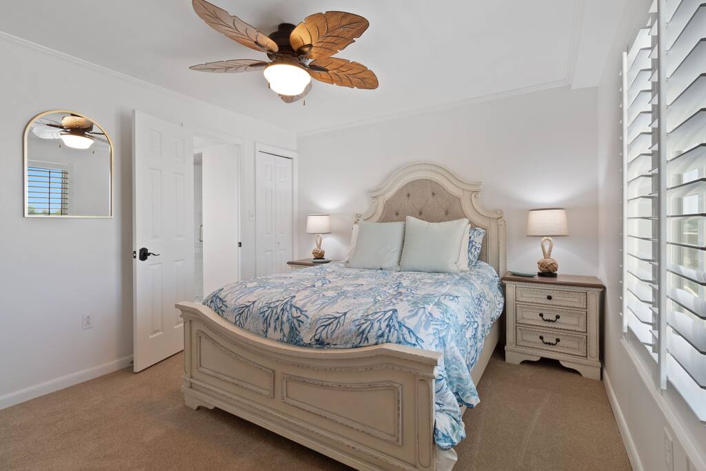 sea-breeze-escape-or-beachfront-+-balcony-and-pool/