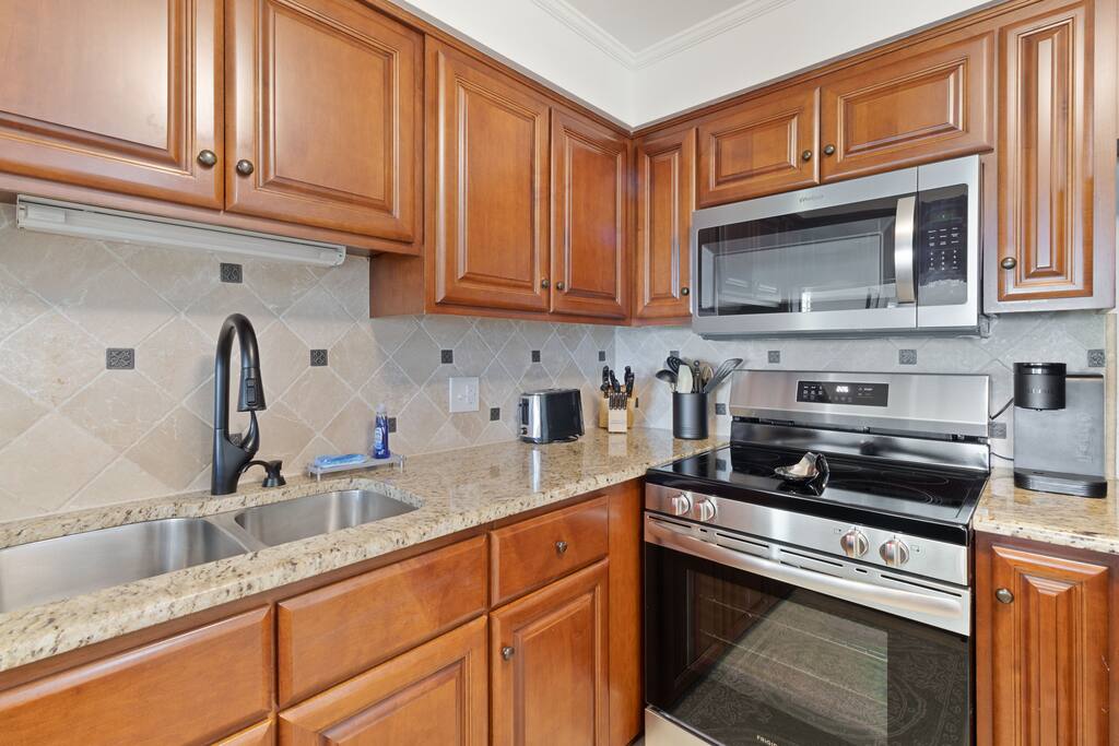 sea-breeze-escape-or-beachfront-+-balcony-and-pool/