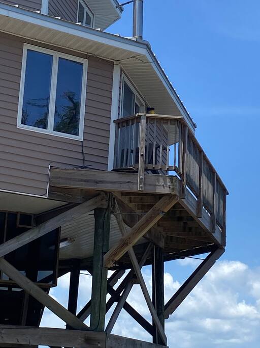 waterfront-escape-or-dock-+-boat-ramp-access/