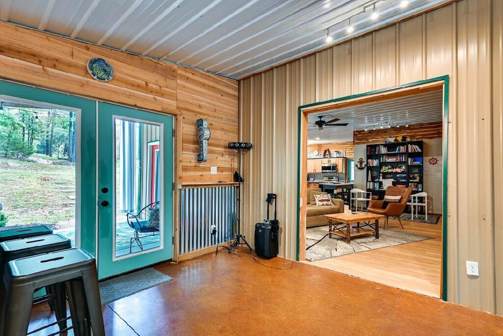 game-room-bar-and-hot-tub-or-perfect-group-getaway/