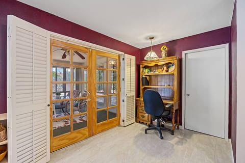 Pet-Friendly Sun City Retreat Near Golf & Shops