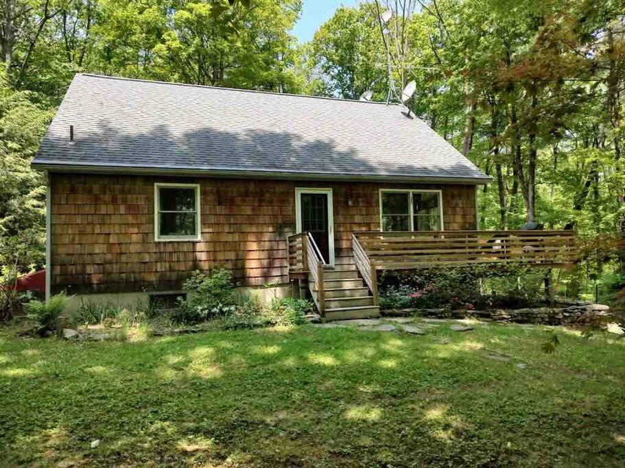 berkshires-cottage-or-trails-and-water-nearby/