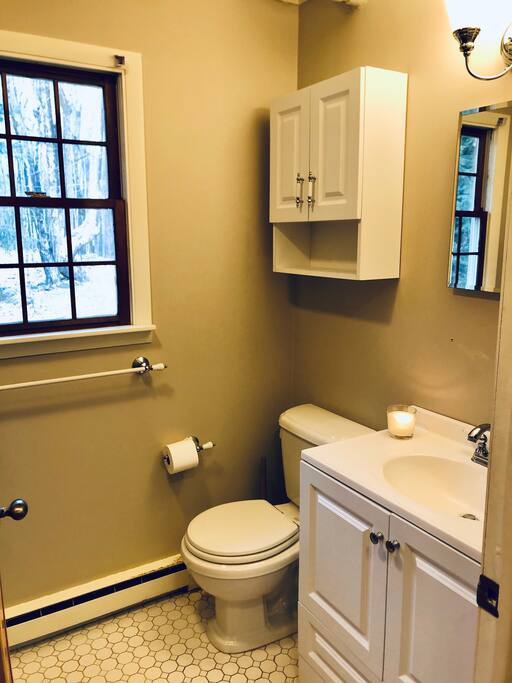 berkshires-cottage-or-trails-and-water-nearby/