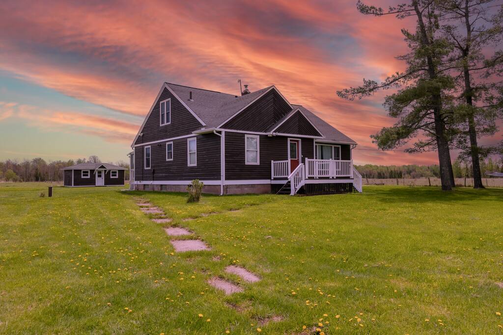 secluded-northwoods-cabin-or-pet-friendly/