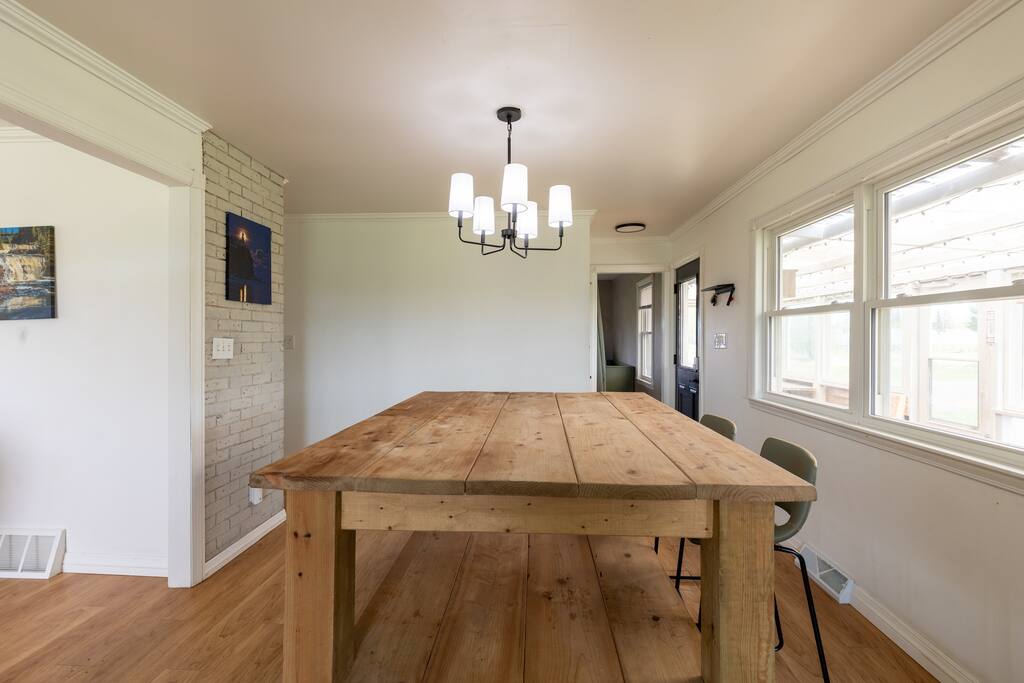 secluded-northwoods-cabin-or-pet-friendly/