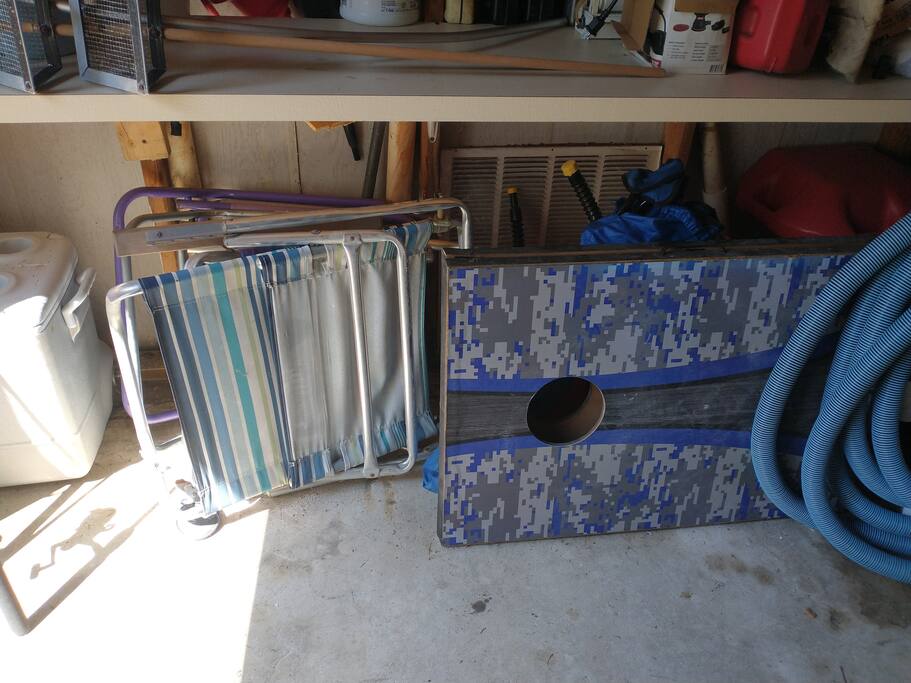 yard games, beach chairs, sand sifters