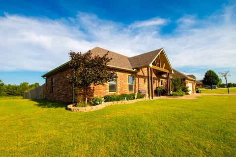 Mtn Escape • Pool, Hot Tub, Fire Pit, Pet OK! - Holiday Home