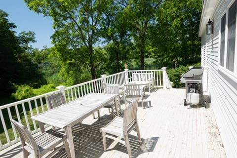 Historic Coastal Home • Marsh Views • Pet-Friendly