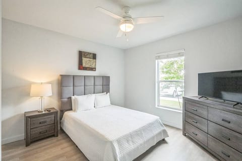 Marble Falls Apt • Pool • Gym • Near Baylor
