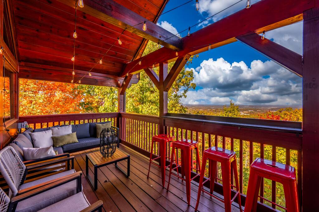 between-two-pines-modern-cabin-near-dollywood/