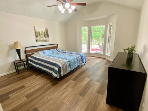 Master Suite with a king bed plus 2 night stands, 6 drawer large dresser, whirlpool tub, walk in shower, dual sinks, walk in closet.