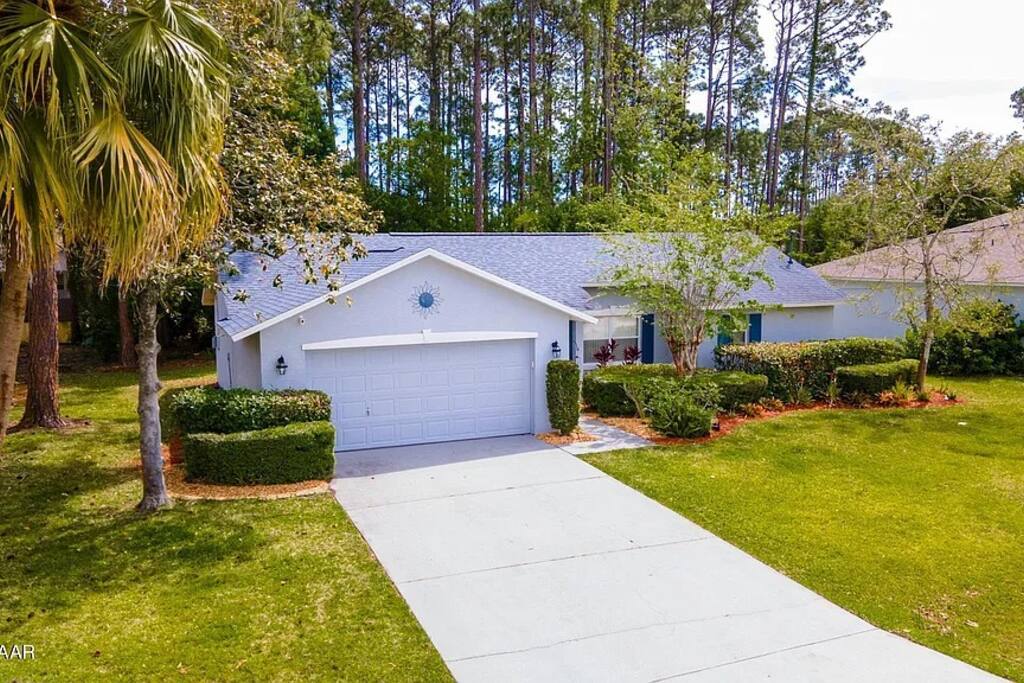 palm-coast-getaway:-fast-wifi-*-near-flagler-beach/