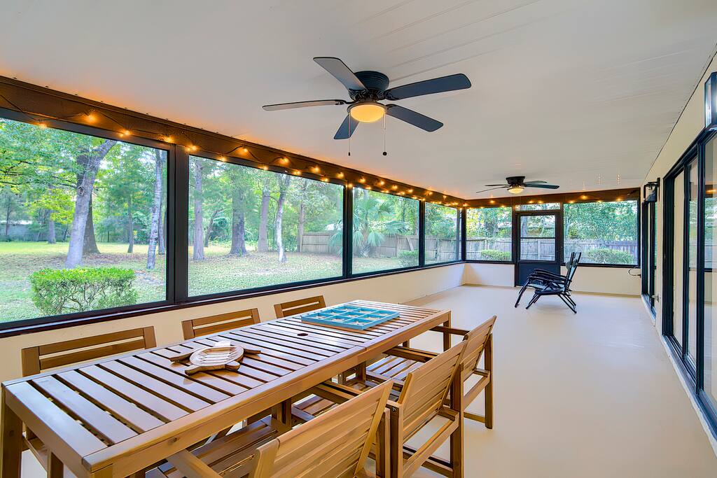 villa-le-lamantin:-european-charm-in-crystal-river/