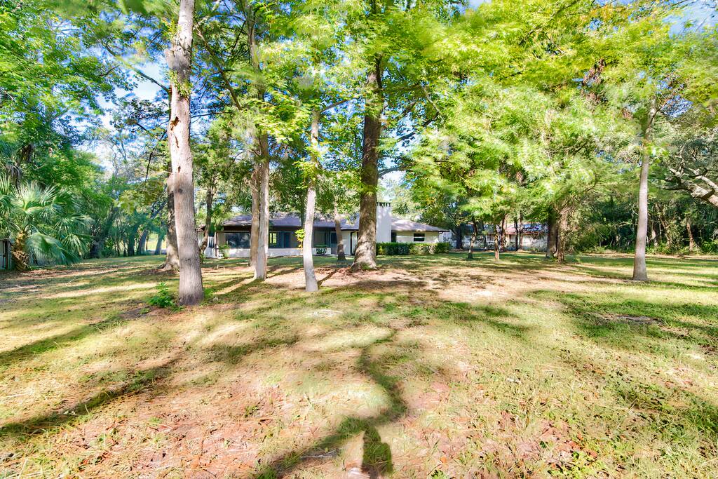 villa-le-lamantin:-european-charm-in-crystal-river/