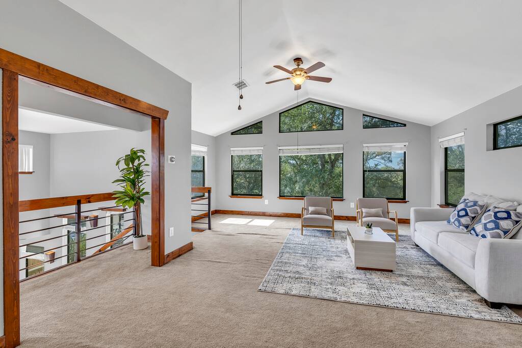 cozy-bastrop-stay-*-pool-*-near-parks-and-downtown/