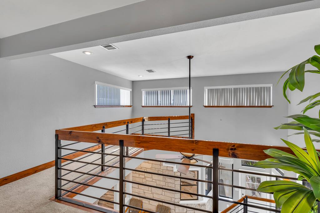 cozy-bastrop-stay-*-pool-*-near-parks-and-downtown/