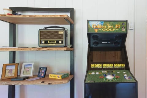 Golf & Lake Cabin • Relax in Nekoosa