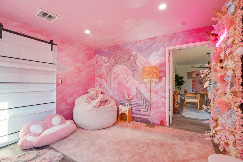 Enchanted LA Ranch House • Garden Vibes!