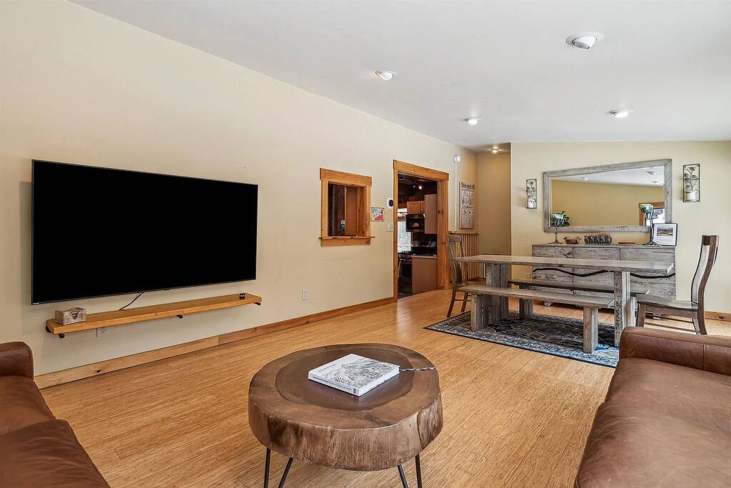 vermont-mountain-chalet-*-hot-tub-*-near-skiing/