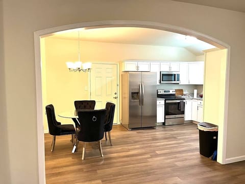 Renovated 3BR/2BA | Near Austin College & Downtown