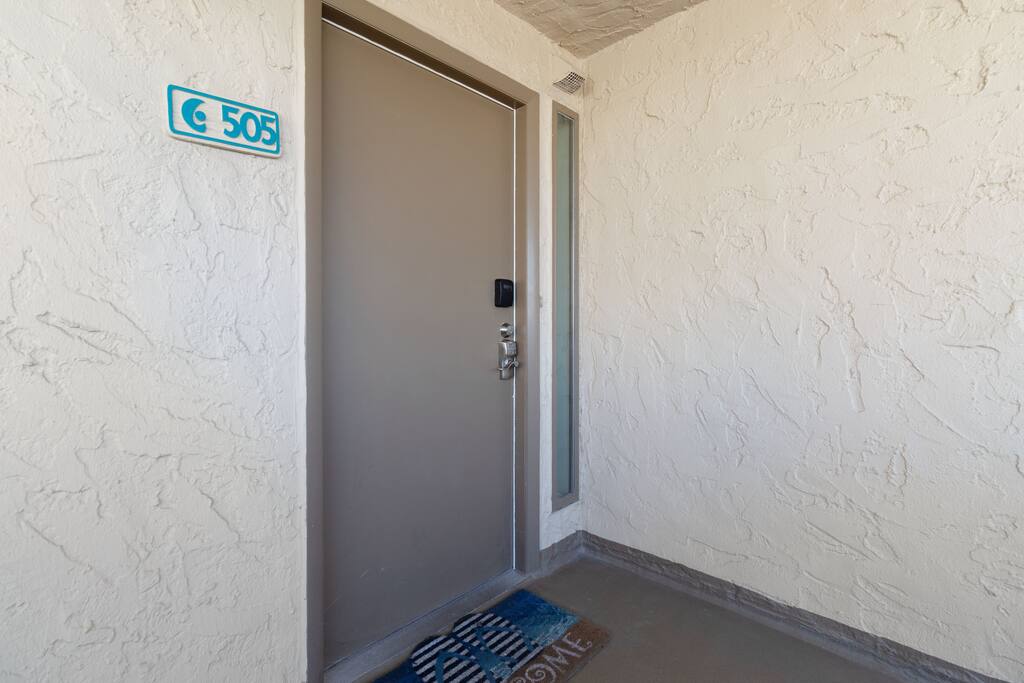 waves-+-views-or-beachfront-condo-or-balcony-+-pool/