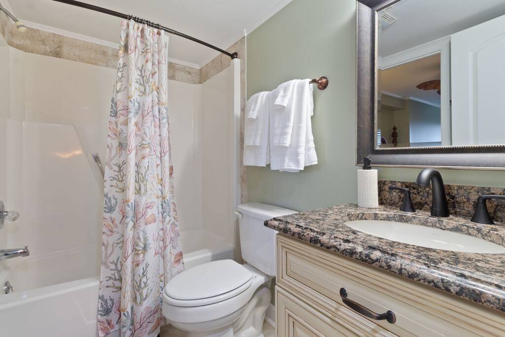 waves-+-views-or-beachfront-condo-or-balcony-+-pool/