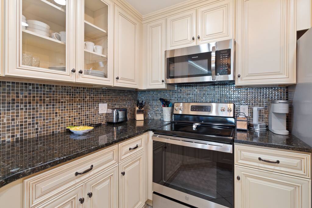 waves-+-views-or-beachfront-condo-or-balcony-+-pool/