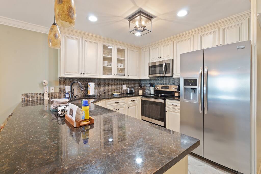 waves-+-views-or-beachfront-condo-or-balcony-+-pool/