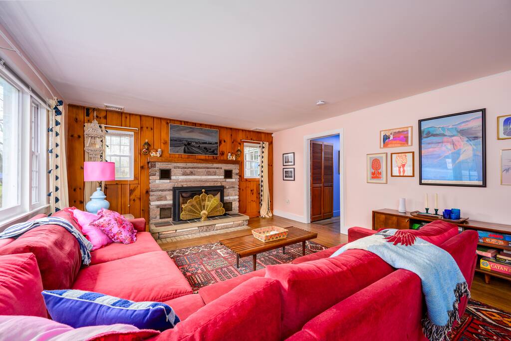 the-butterfly-house-*-deck-kayak-and-views/