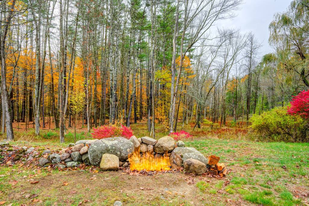 the-butterfly-house-*-deck-kayak-and-views/