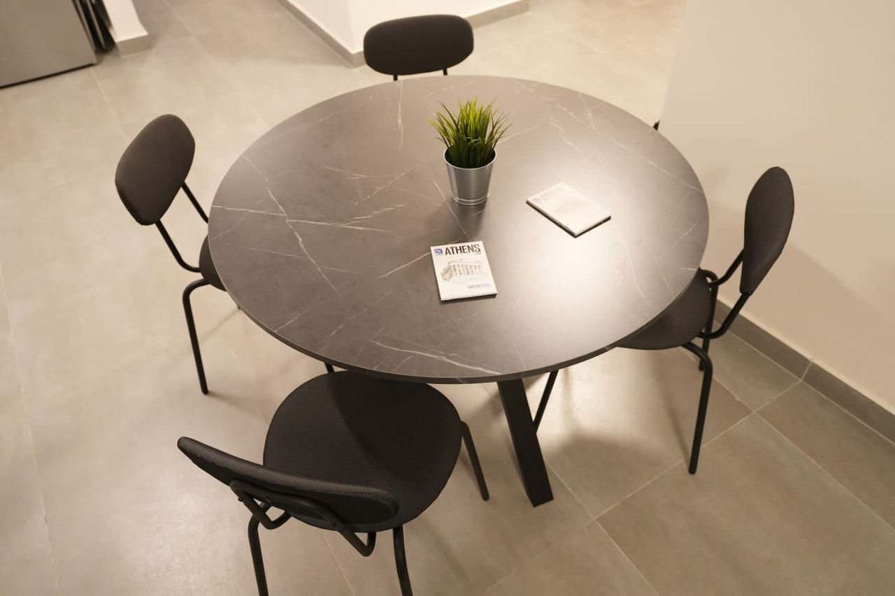 comfortable-hideaway.-10-min-walk-koukaki/