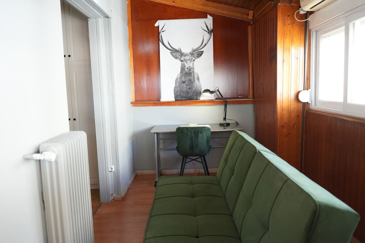 modern-athenian-penthouse/