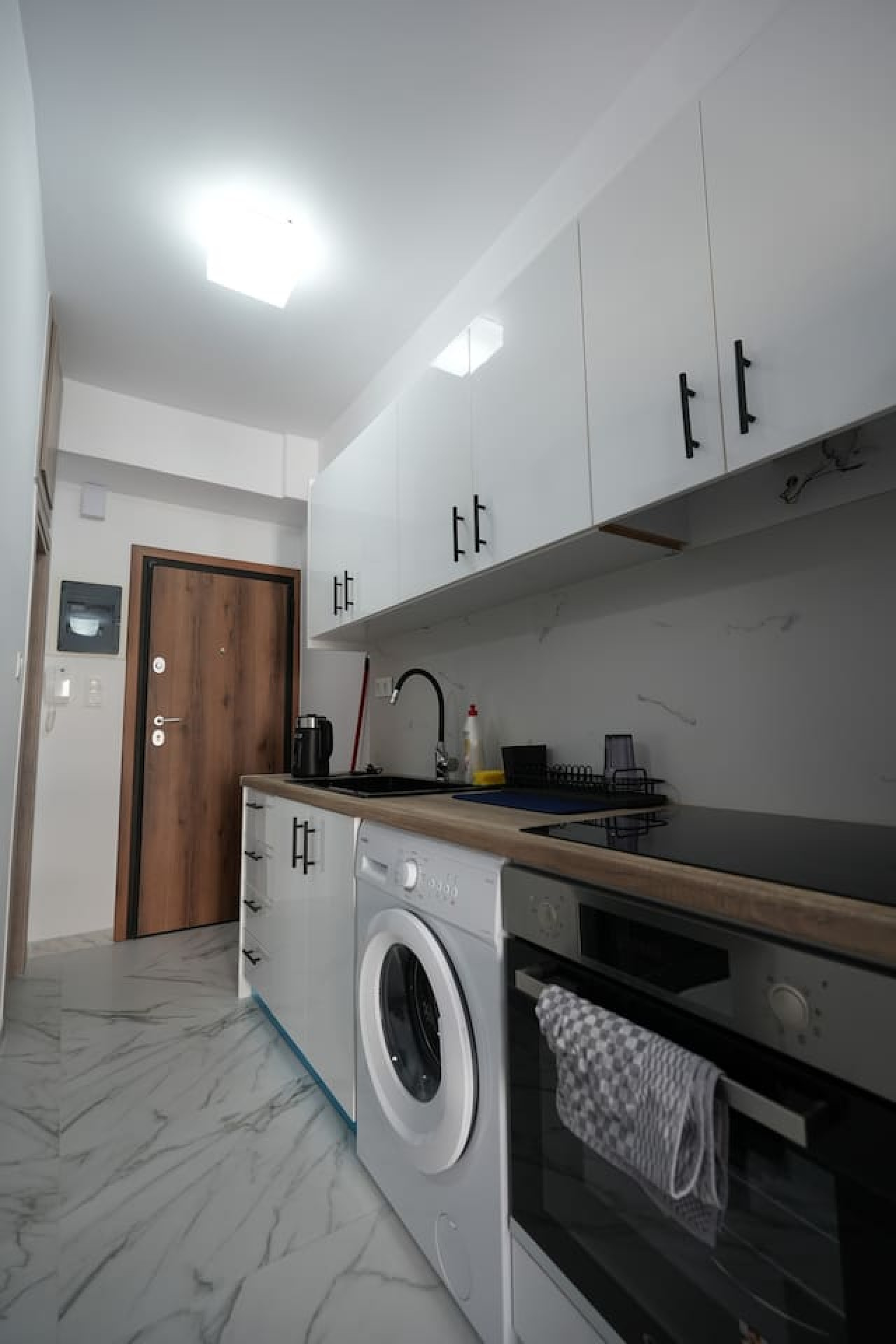 couples-cozy-seaside-studio/