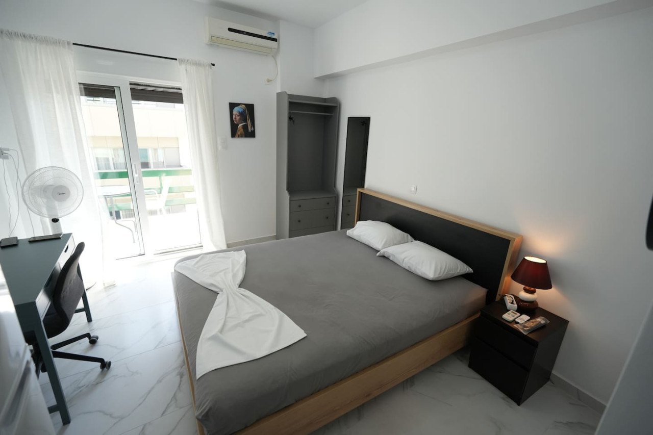 couples-cozy-seaside-studio/