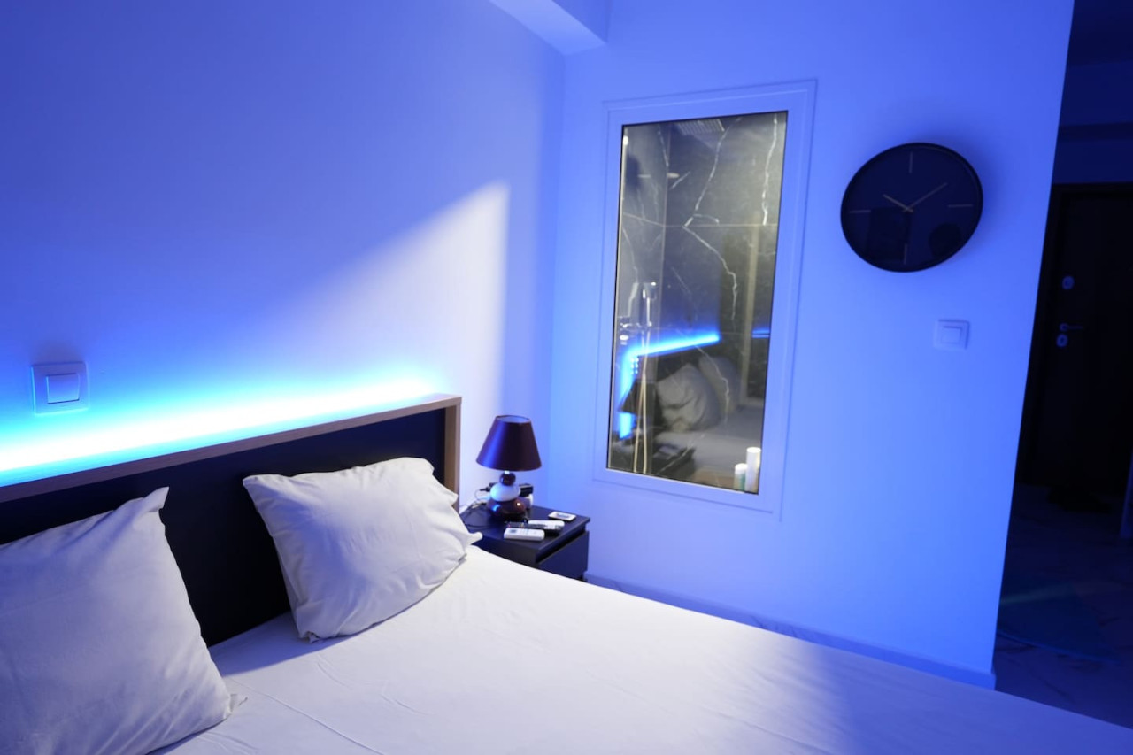 couples-cozy-seaside-studio/