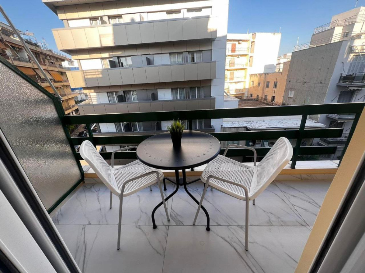 couples-cozy-seaside-studio/