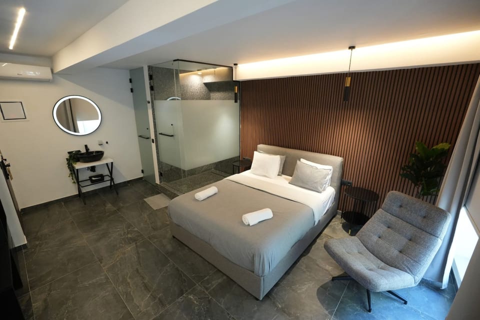 Signature Suites - Aiolou - Athens