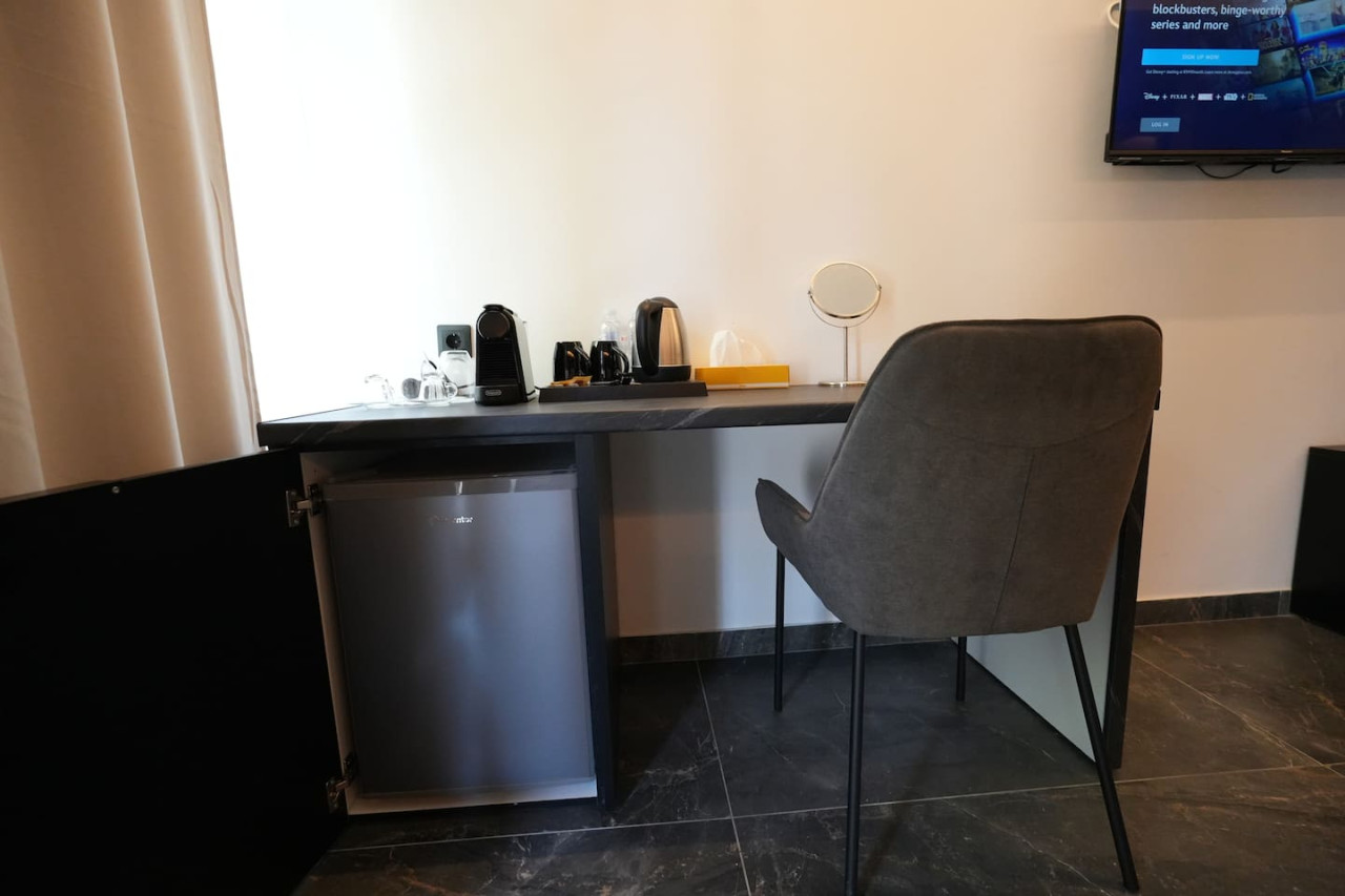 signature-suites-aiolou/