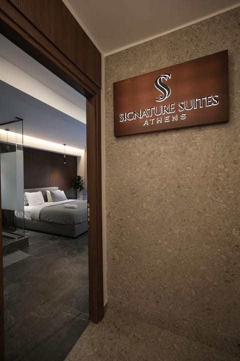 Signature Suites - Aiolou