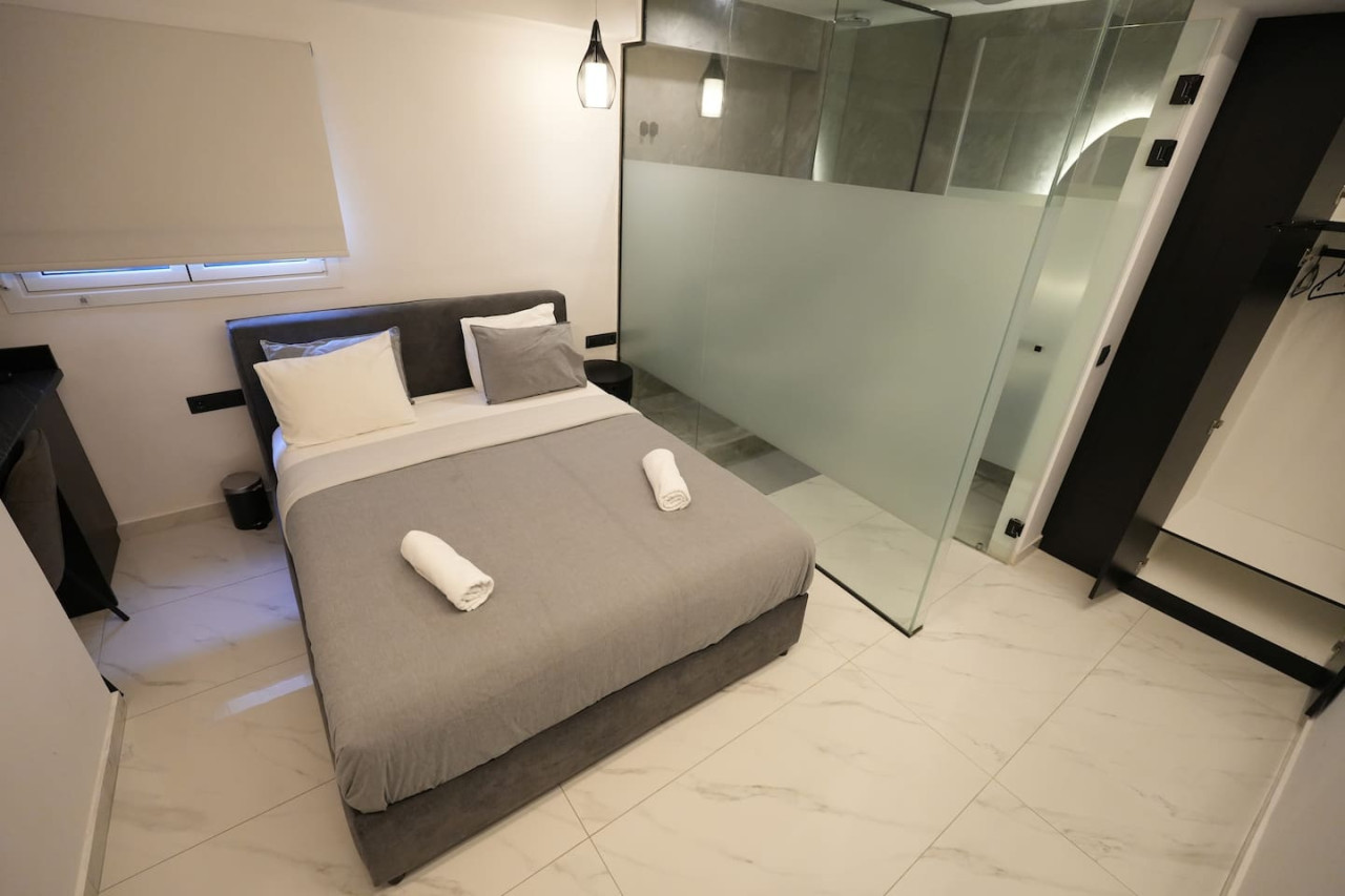 signature-suites-stadiou/