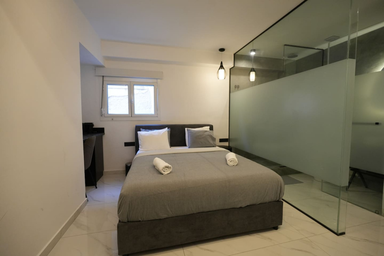 signature-suites-stadiou/