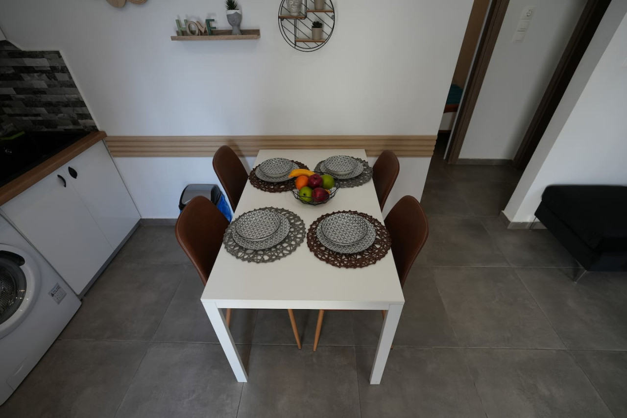 lovely-front-garden-2-bdrm-nea-smyrni/