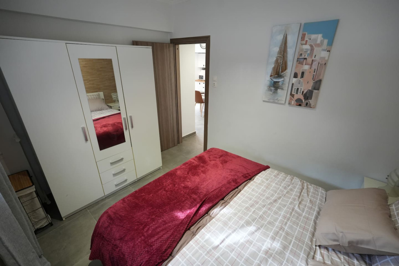 lovely-front-garden-2-bdrm-nea-smyrni/