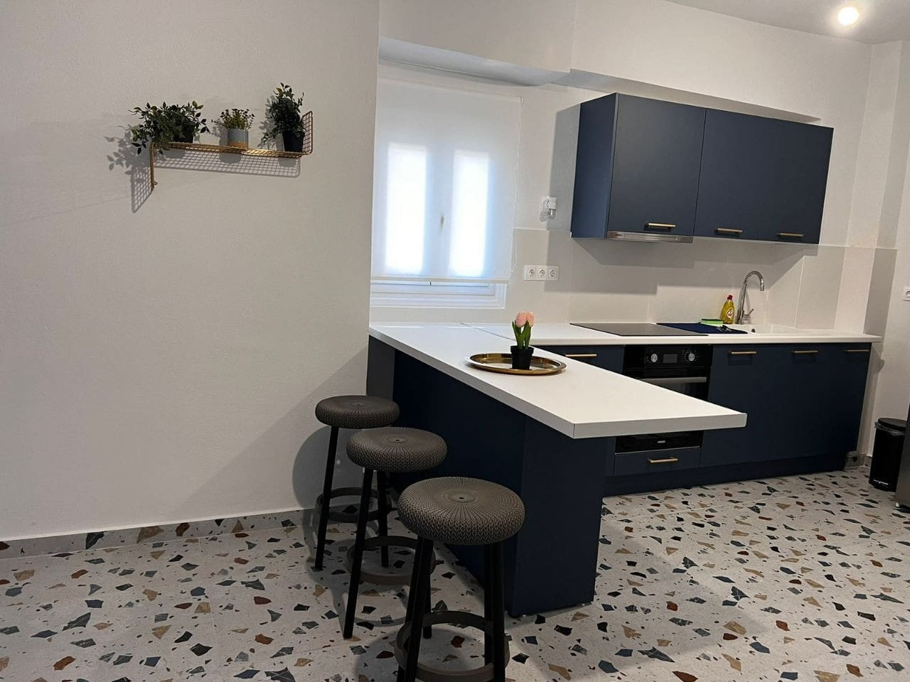 loutraki-beach-bliss-3-min-to-beach/