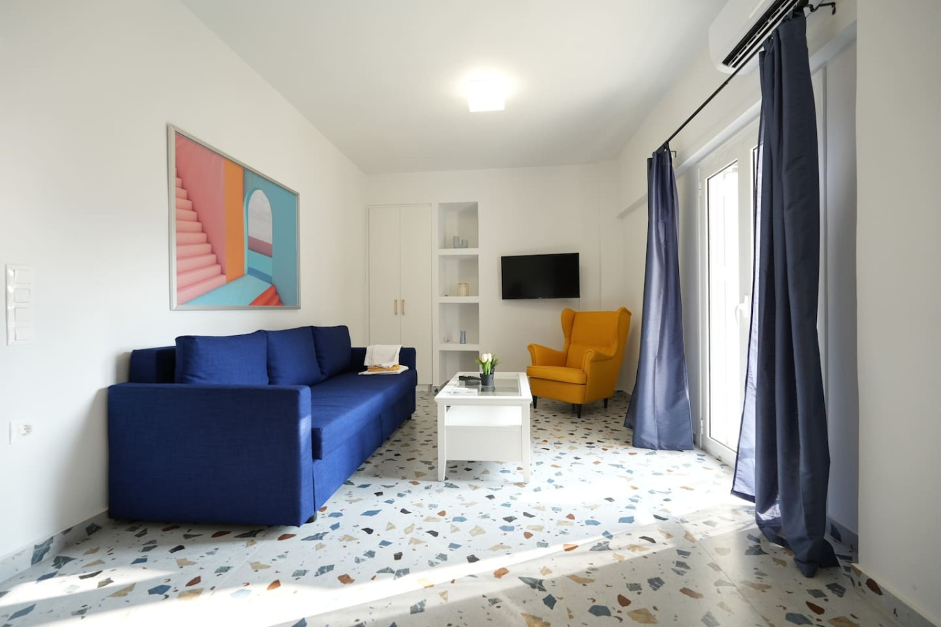 loutraki-beach-bliss-3-min-to-beach/