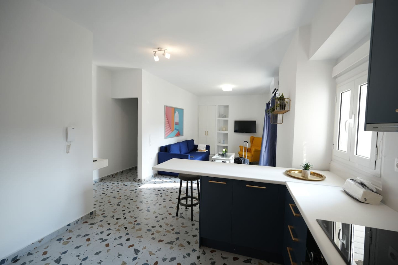 loutraki-beach-bliss-3-min-to-beach/