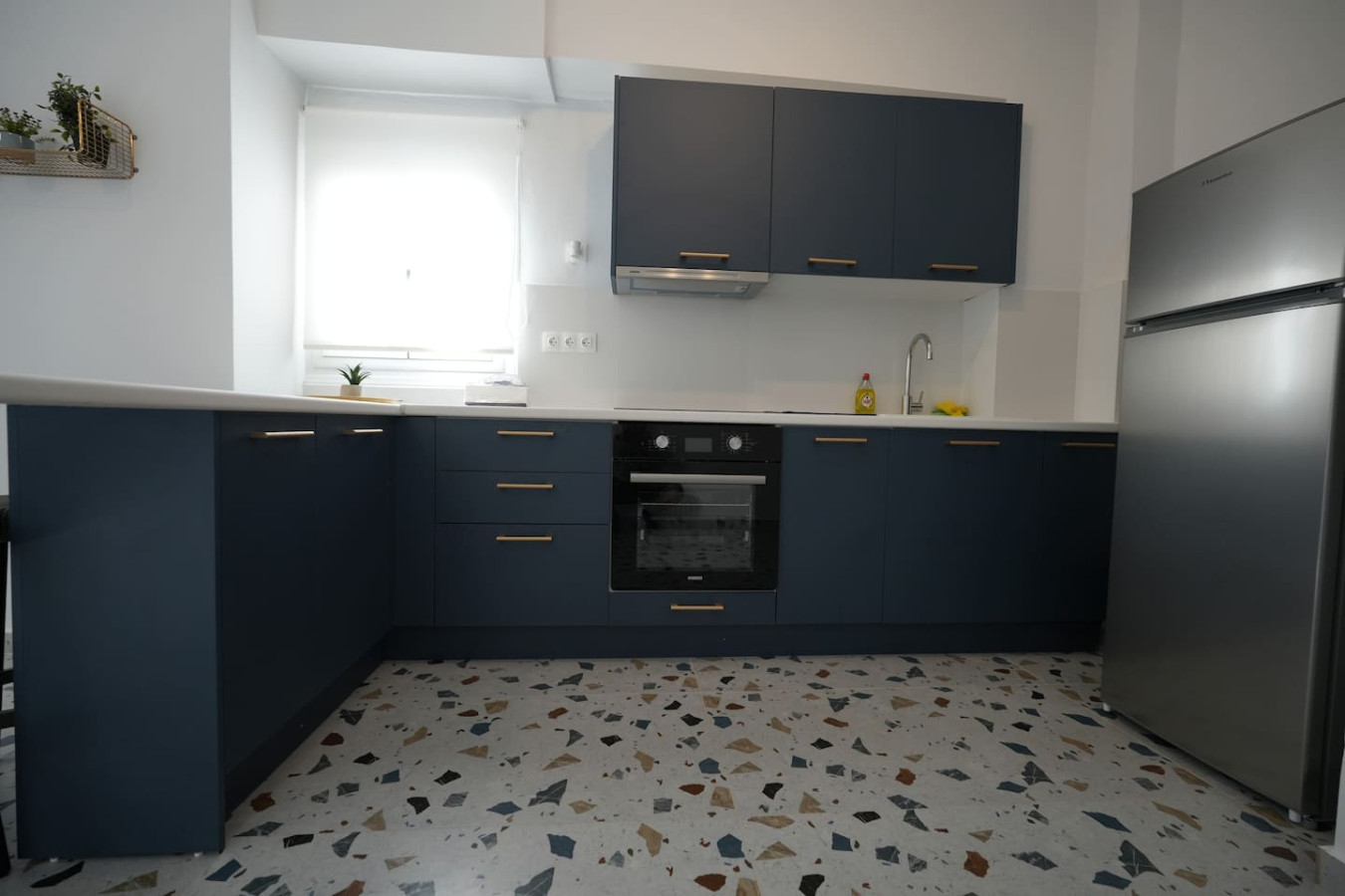 loutraki-beach-bliss-3-min-to-beach/