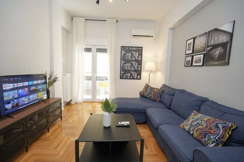 Ilysia's Retreat Cozy, 1 BDRM Apartment
