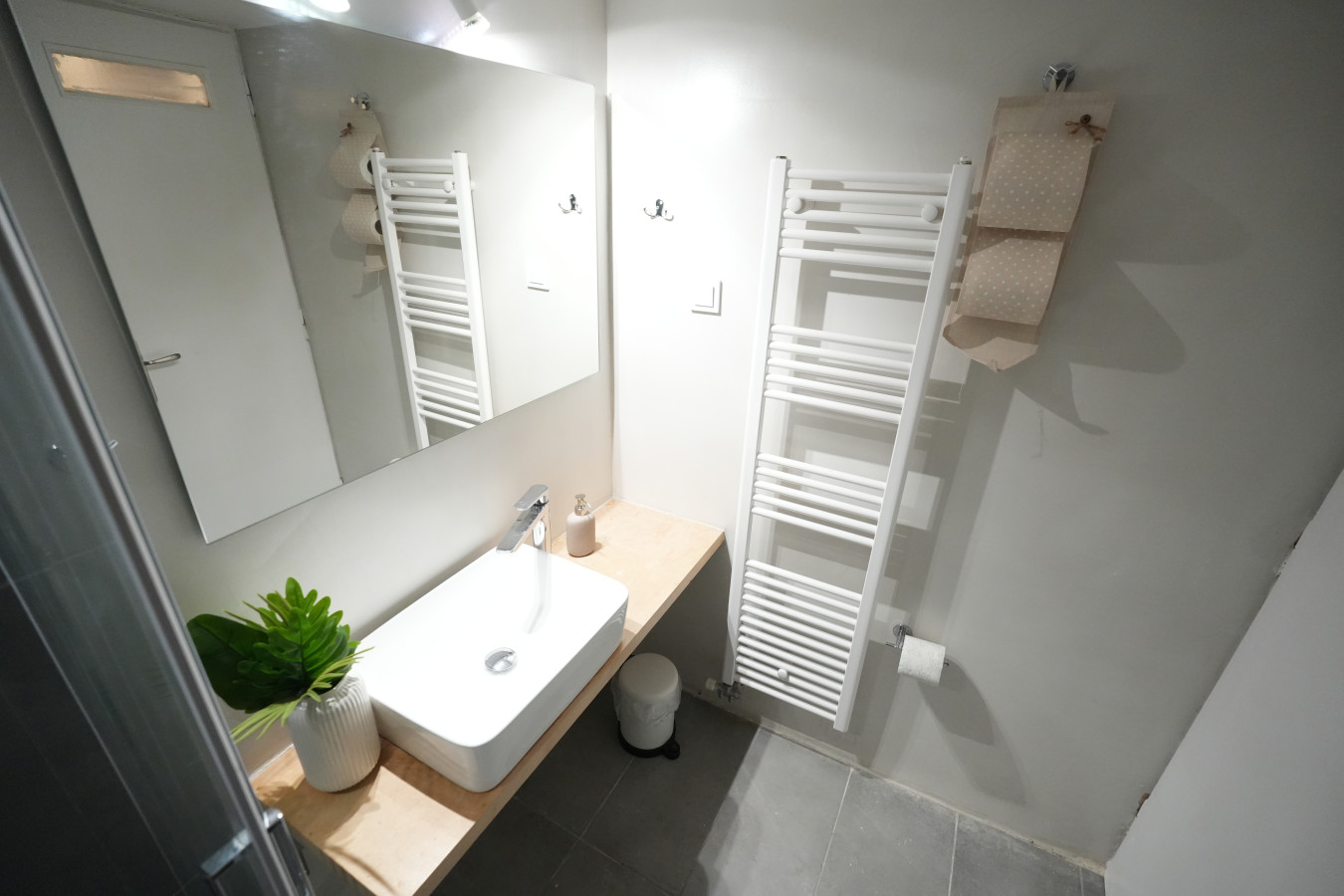 ilysia's-retreat-cozy-1-bdrm-apartment/