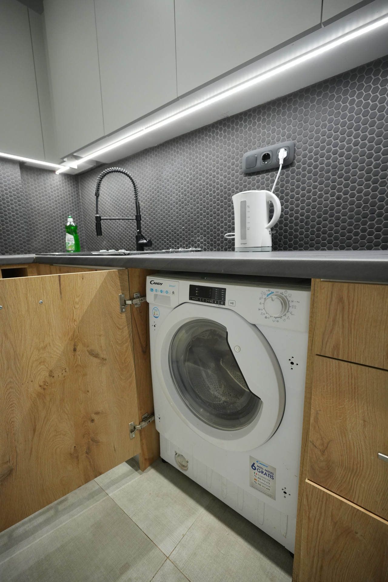 cozy-exarcheia-1-bdrm-central-apartment/